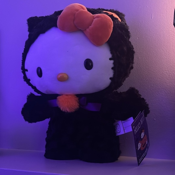 ๐ค Hello Kitty Black Cat Halloween Greeter decor - Picture 4 of 6